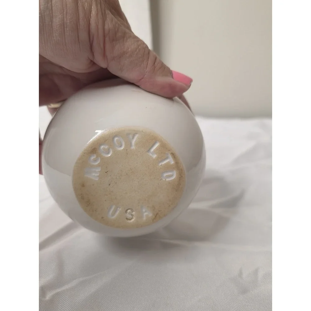 VINTAGE McCOY POTTERY SHAKER CORK JAR PARMESAN CHEESE POTPOURRI FRIDGE BAKING SO